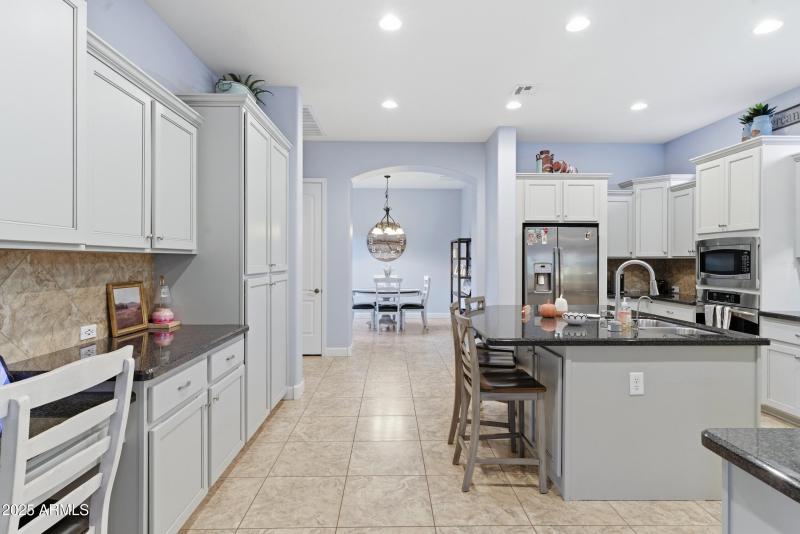 14_a98848d0-920e-4c62-984c-4d646b55e88c