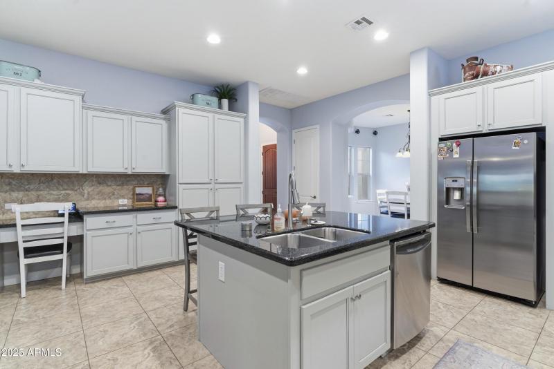 16_99d8dda8-721d-47ae-b0dd-c0f7b2c09cb3