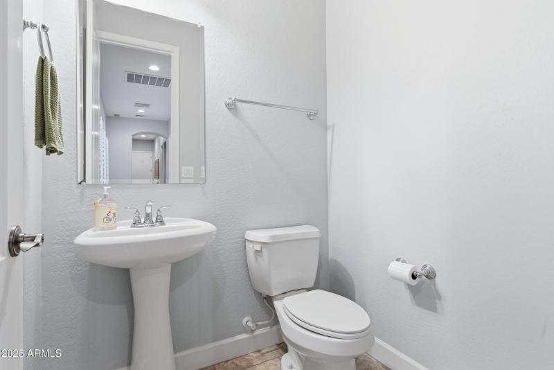 28_ac394887-cd23-4220-954b-b7ba2d7739d9