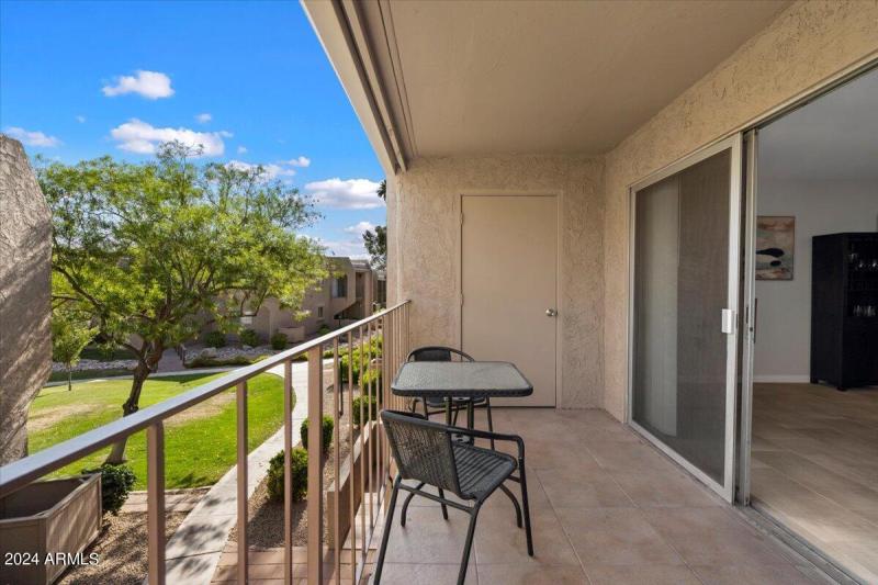 Winfield Place Balcony 2