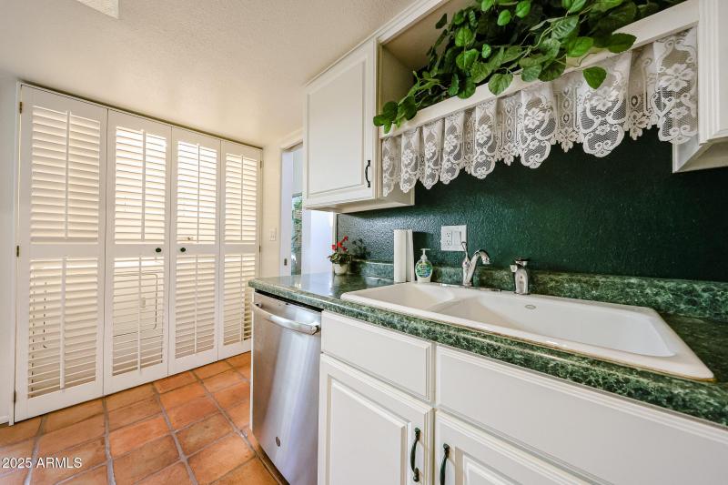 W/D at Shutter Doors