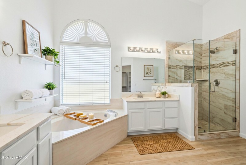 Virtually redesigned primary bath