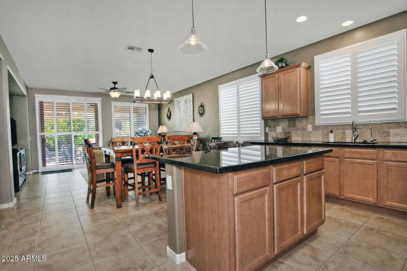 4340 N Princeton Dr Florence-large-014-0