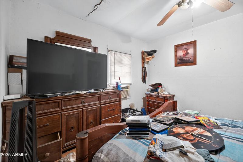 16_198_Randall_Ave_Winkelman_AZ_85192_US