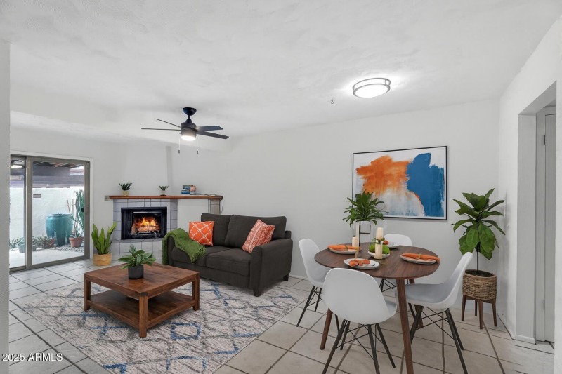 1138 E Kaler Living Room look 2 Virtuall