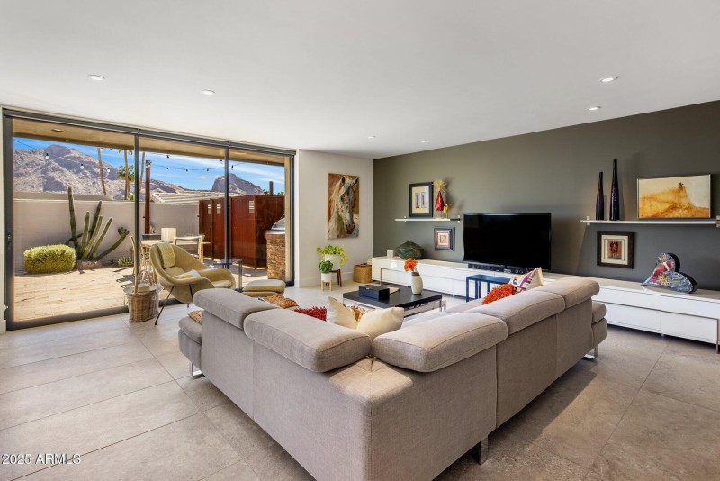 10-web-or-mls-D46A10199 copy