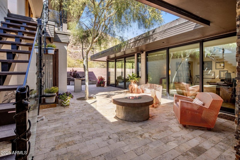 30-web-or-mls-D46A10324