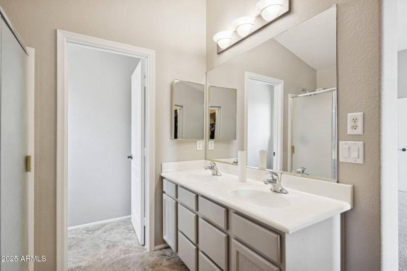 30-web-or-mls-41919-colby-dr