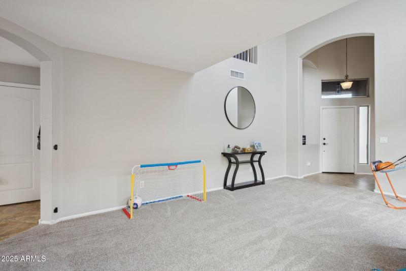 8-web-or-mls-41919-colby-dr