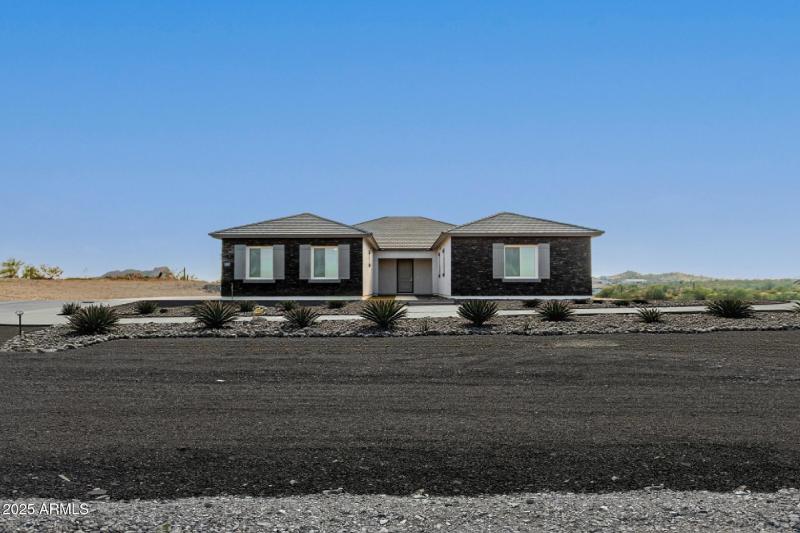 Brooke staged landscape