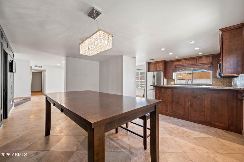 4046 E Hidalgo Ave Phoenix AZ 85040-36