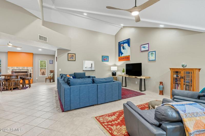 54-web-or-mls-Avenida De Pimeria Alta-35