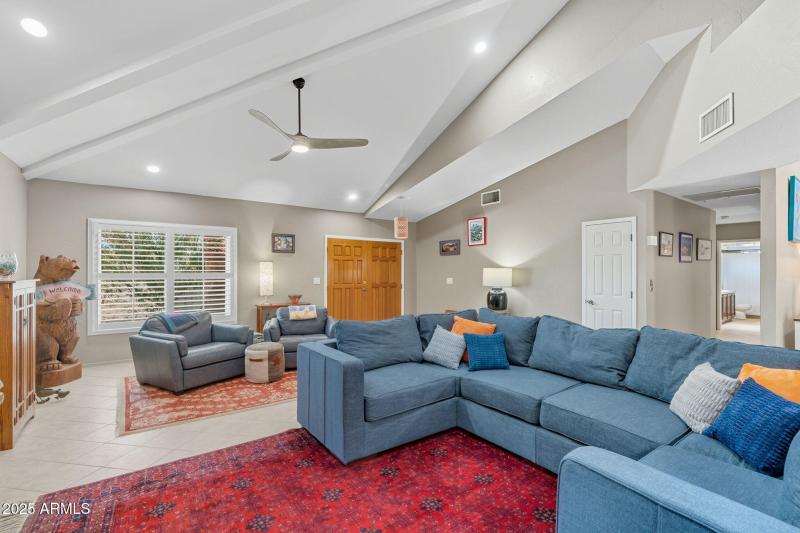 60-web-or-mls-Avenida De Pimeria Alta-41