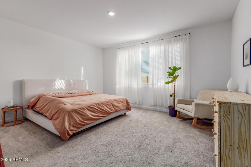 13 - Echo master bed