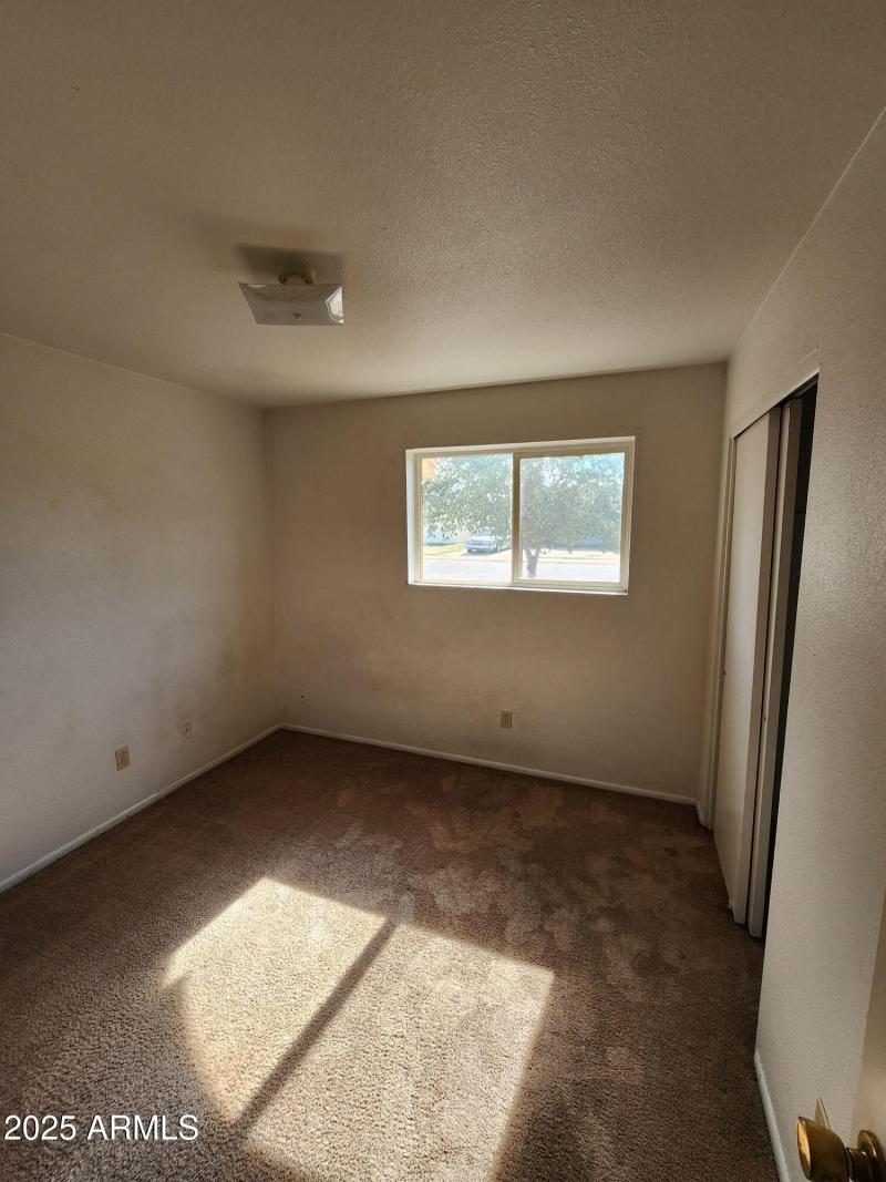 11f-208-152-16594113_0Blbz9Rb_11