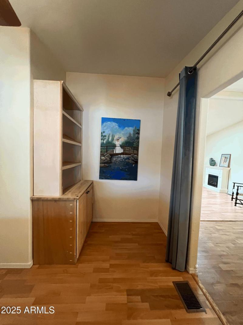 4c-Office-alcove-scaled