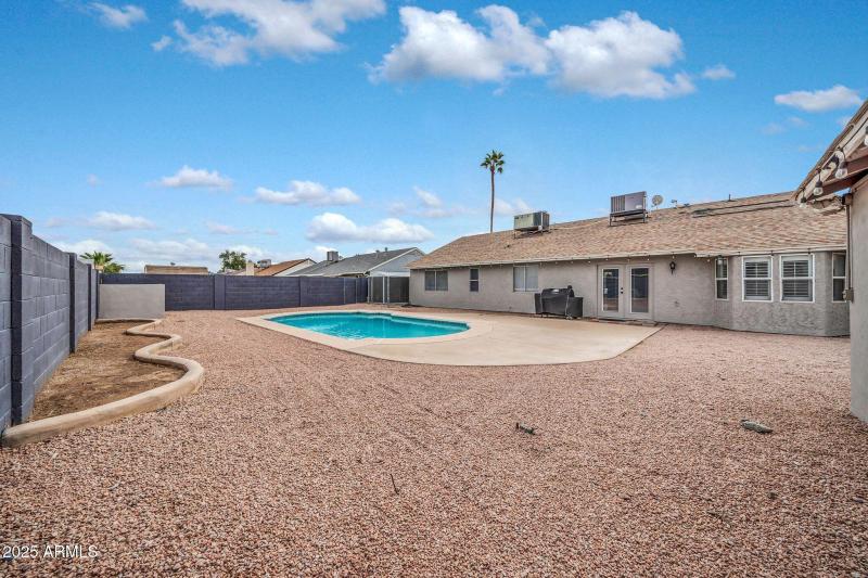 7138 W Cholla St-38