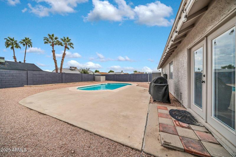 7138 W Cholla St-47