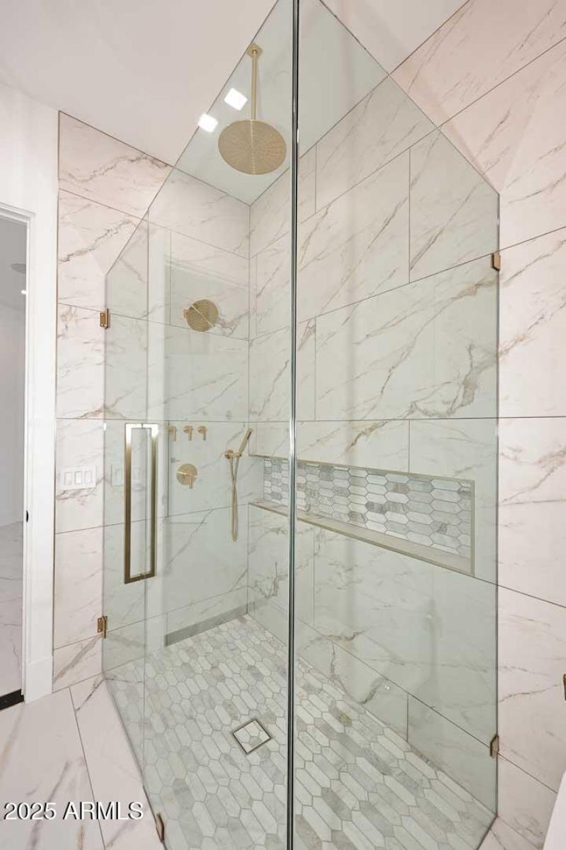 2nd Bedroom-Ensuite-Shower