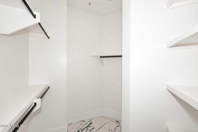 Guest House-2nd Bedroom-Closet