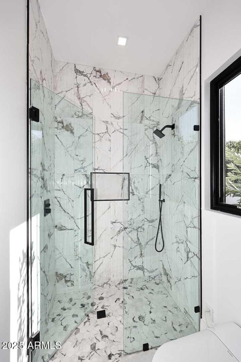 Guest House-Bedroom Ensiute Shower