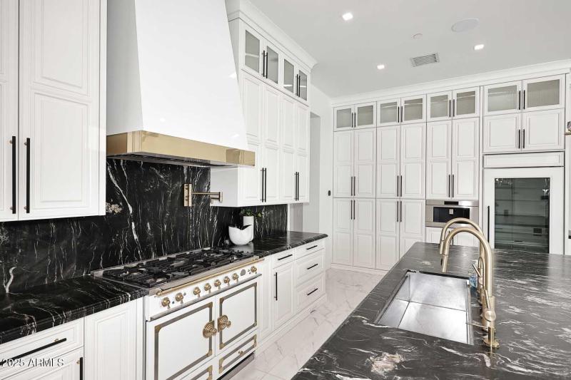 Kitchen-La Cornue Range