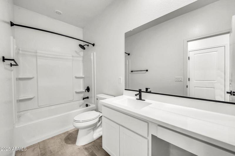 1737 E Desert Breeze Pl-20