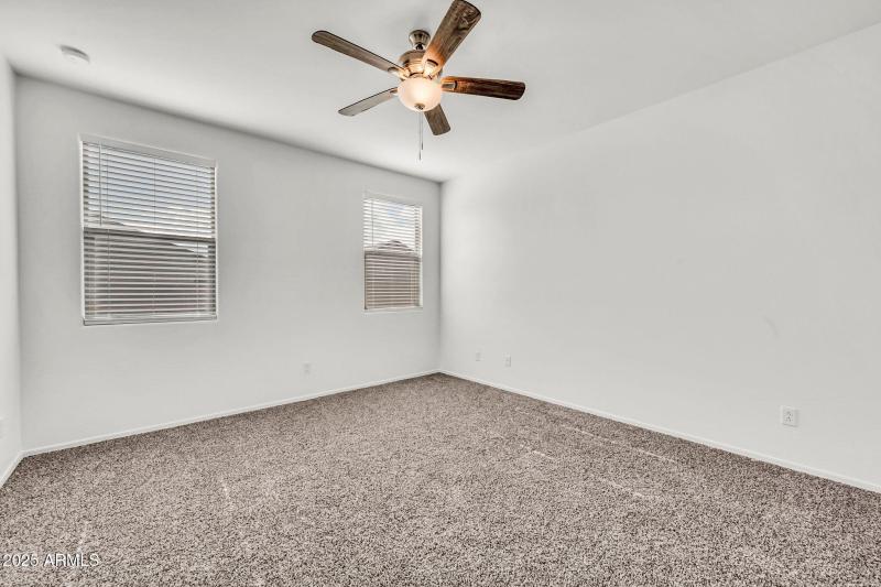 1737 E Desert Breeze Pl-14