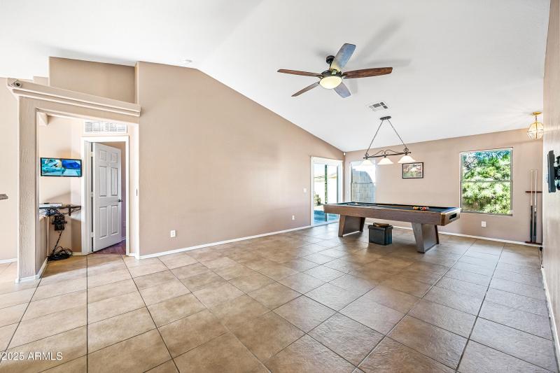 12-14022N127D-ocupix-SEQ