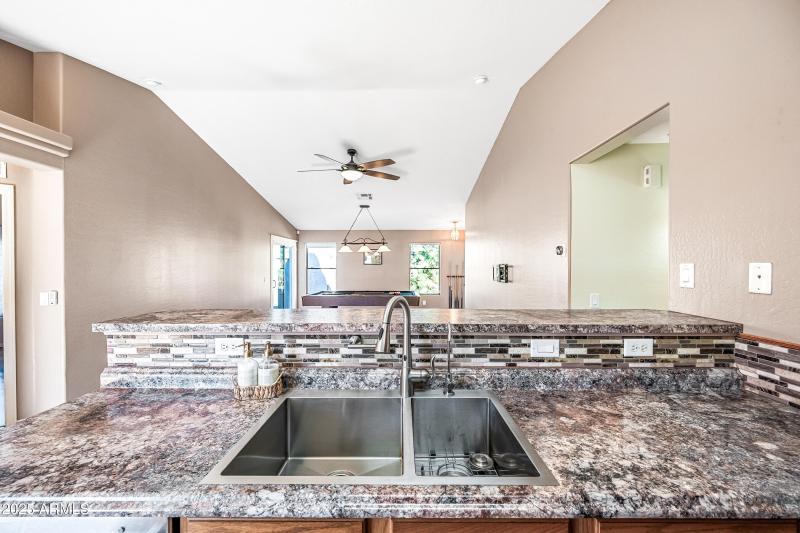 19-14022N127D-ocupix-SEQ