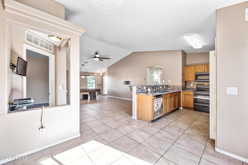 23-14022N127D-ocupix-SEQ