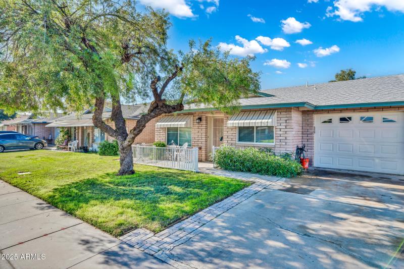 10002 N 97th Dr-2_(2048)