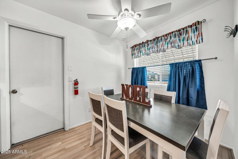 10002 N 97th Dr-6_(2048)