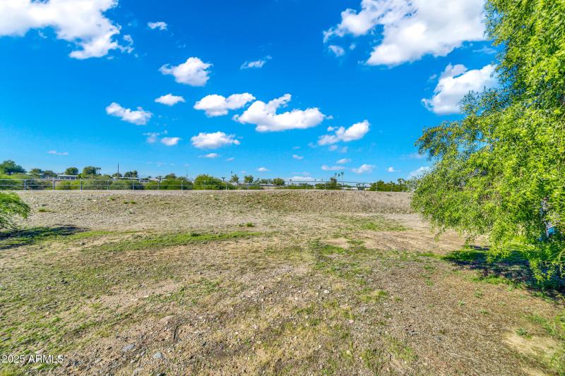 10002 N 97th Dr-27_(2048)