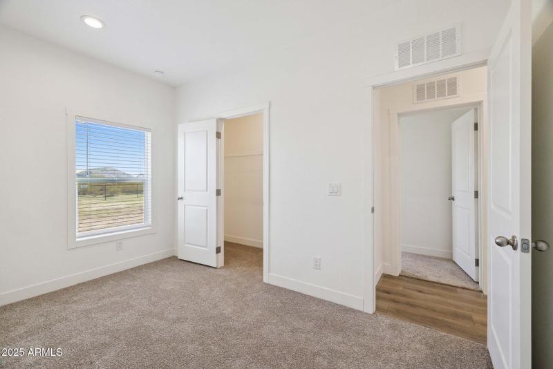 23-web-or-mls-50308-w-wildwood-rd