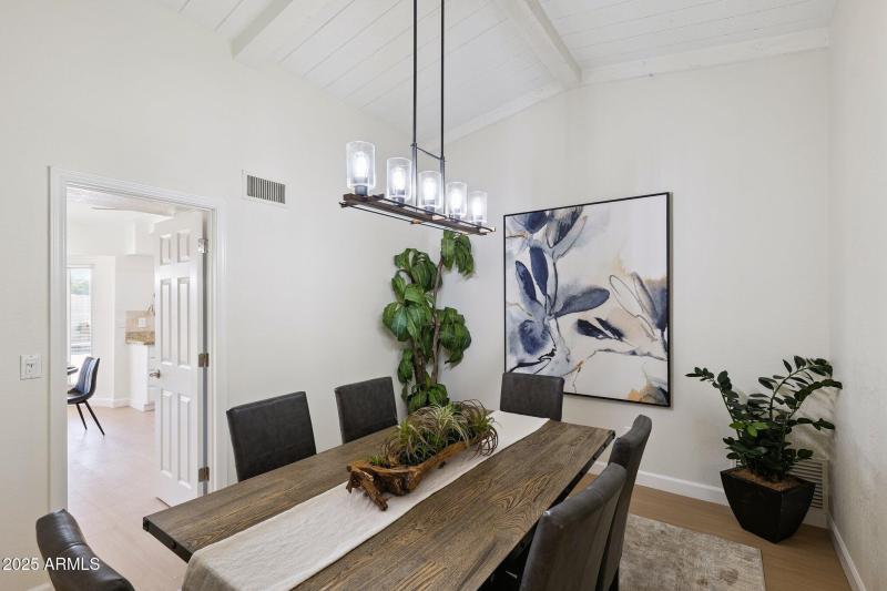 16-web-or-mls-15-e-kathleen-rd