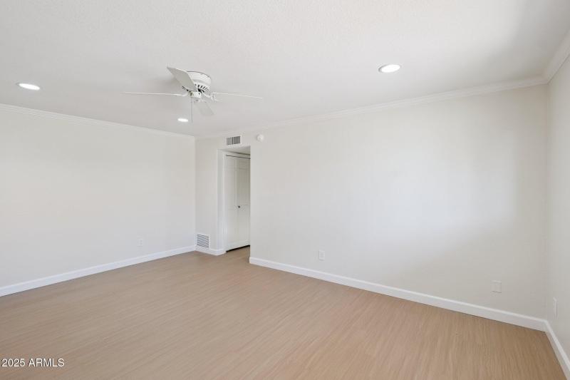 19-web-or-mls-15-e-kathleen-rd