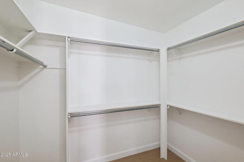 20-web-or-mls-15-e-kathleen-rd