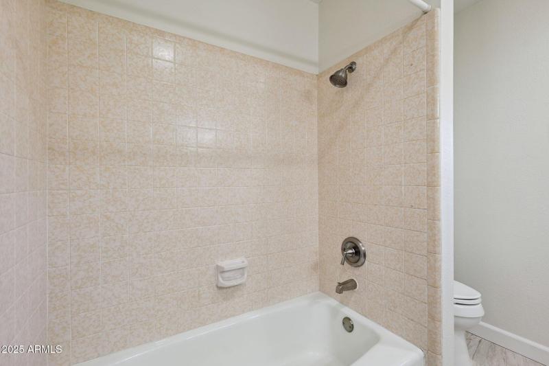 26-web-or-mls-15-e-kathleen-rd