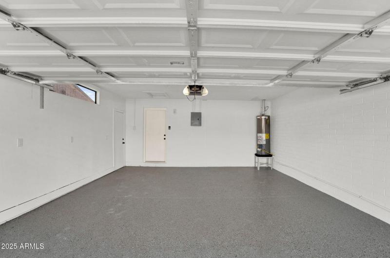 35-web-or-mls-2137 E Cornell Dr -39