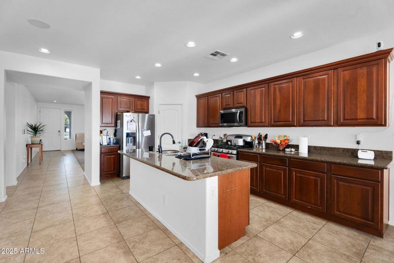 11-web-or-mls-2837 N Mystic Ct-14