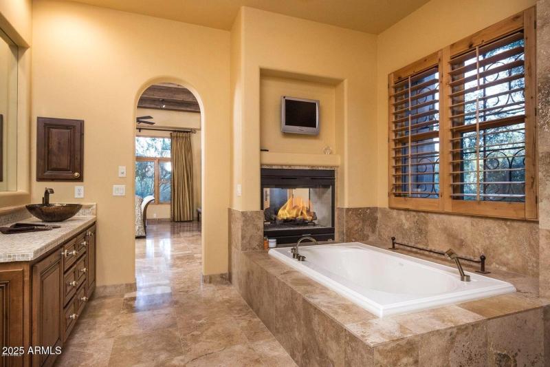 Even the bathroom exudes relaxation