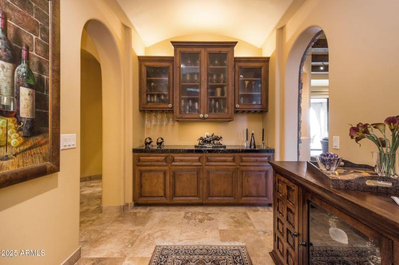 Butlers pantry & multifunctional space