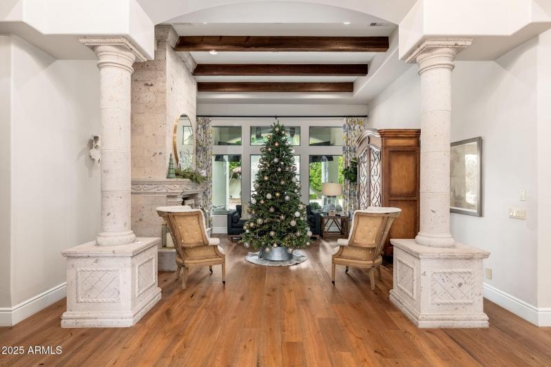 2196 E Champagne Pl - 08