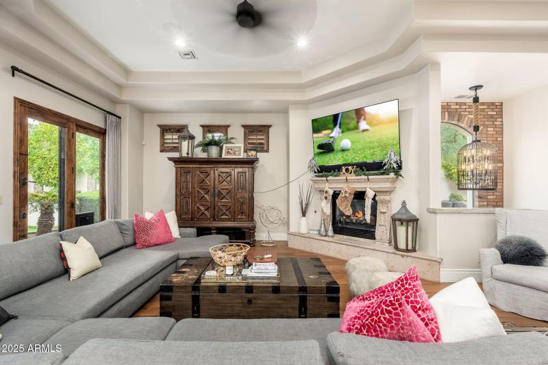 2196 E Champagne Pl - 13