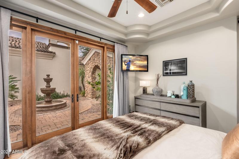 2196 E Champagne Pl - 34