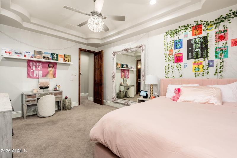 2196 E Champagne Pl - 50