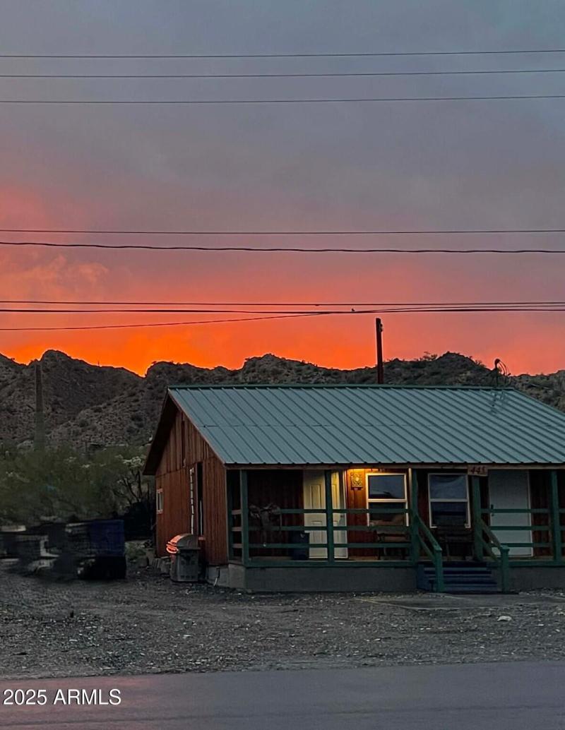 445 N Kilbright Sunset