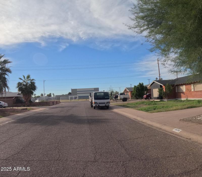 0StreetViewWest_McLellan