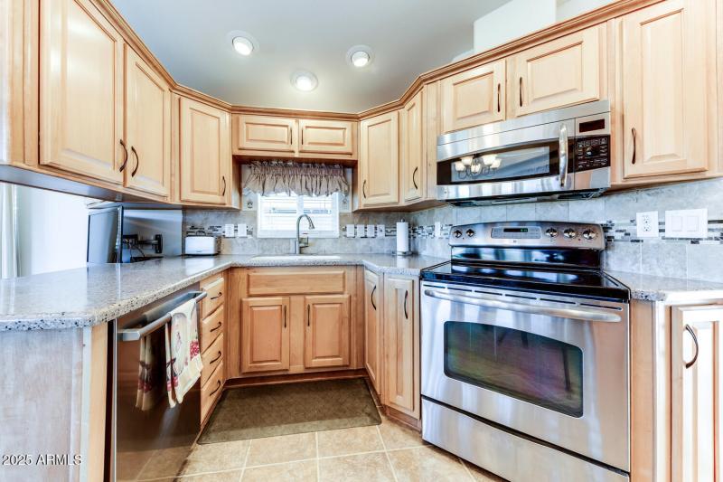 17200 W Bell Rd Lot 880-large-014-027-W